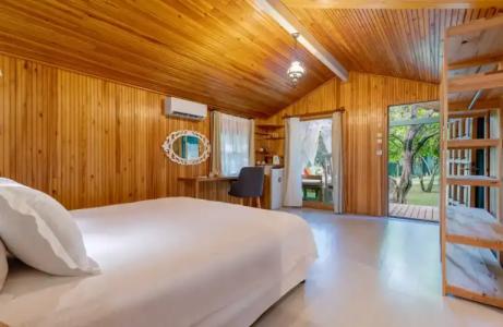Etenna Beach Bungalows - 12