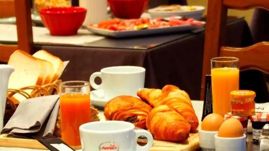 Petit Hôtel Confidentiel - 11