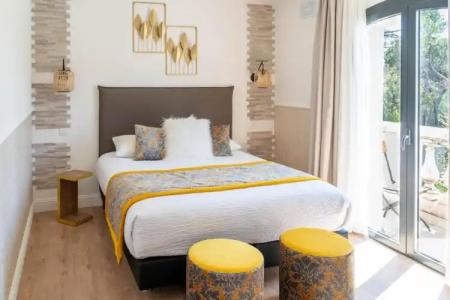 Petit Hôtel Confidentiel - 61