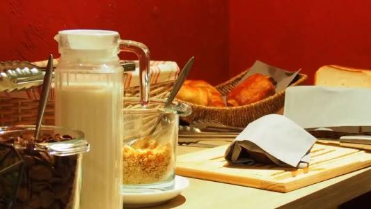 Petit Hôtel Confidentiel - 12