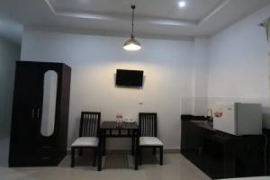 New Season Riverside Hotel