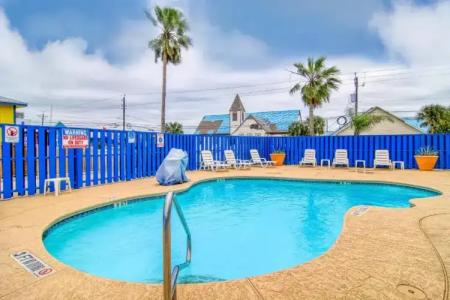 Alister Square Inn - 6