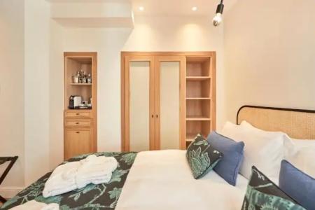 M House - 102