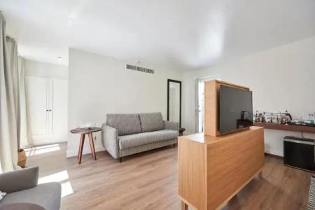 M House - 114