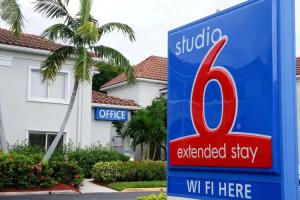 Studio 6-West Palm Beach, FL, West Palm Beach