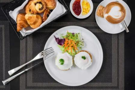 Palace Gate & Resort - 11