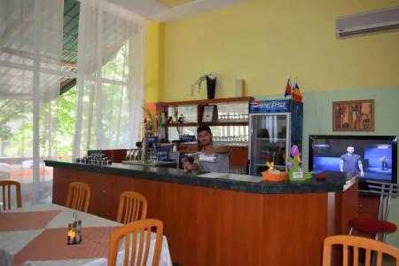 Ahilea - Free Pool Access - 33