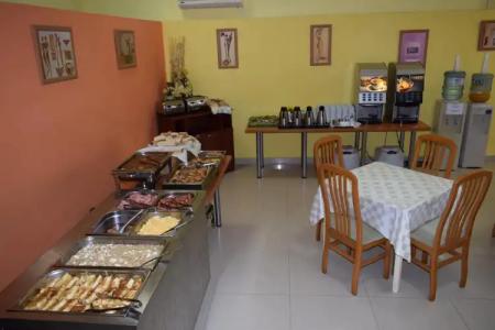 Ahilea - Free Pool Access - 10