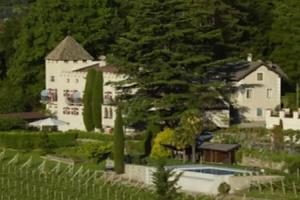 Schloss Plars wine & suites, Lagundo