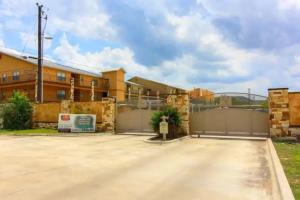 Cliffside Paradise RG308 Condo, New Braunfels