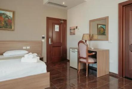 Fishta & Apartments - 2