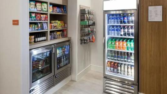 TownePlace Suites by Marriott Orlando at SeaWorld - 7