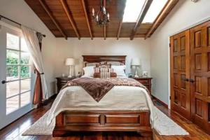 Whispering Waves - Two Bedroom Home - 3681, Carmel