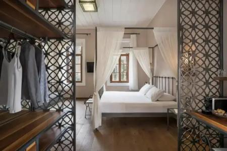 Ambassadors Residence Boutique - 100