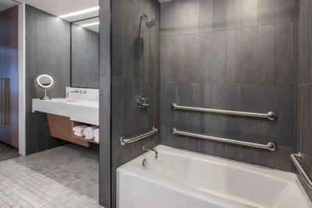 The Statler Dallas, Curio Collection By Hilton - 40