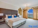 2 Bedrooms Apartment with sea view