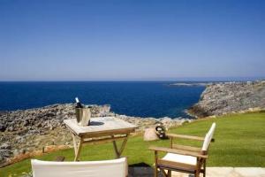 Villa Grace and Nikolas, Stavros
