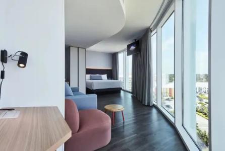 Universal's Aventura - 4