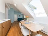 Penthouse Apartment with garden view