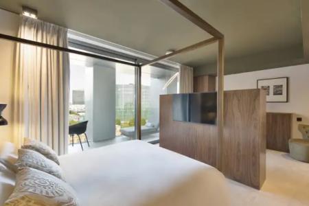 SB Glow **** Sup - 54