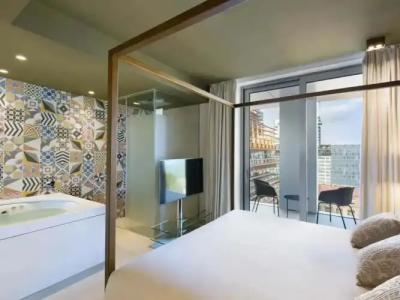 SB Glow **** Sup - 60