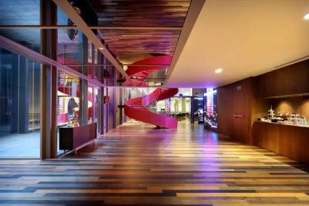 SB Glow **** Sup - 10