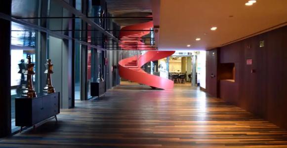 SB Glow **** Sup - 13