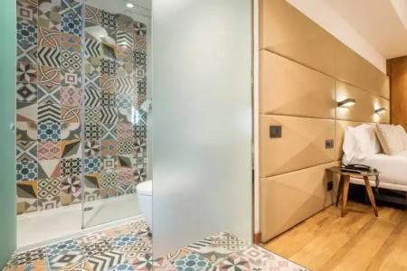 SB Glow **** Sup - 51