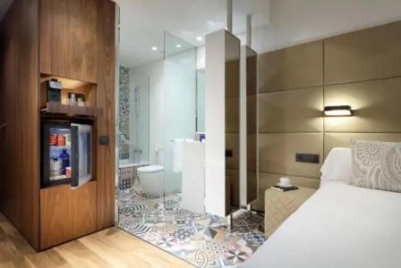 SB Glow **** Sup - 39