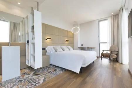 SB Glow **** Sup - 42