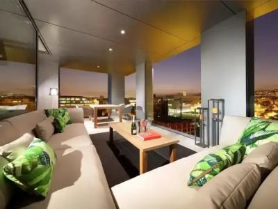 SB Glow **** Sup - 68