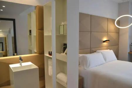 SB Glow **** Sup - 32