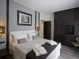 Deluxe Jacuzzi Family room