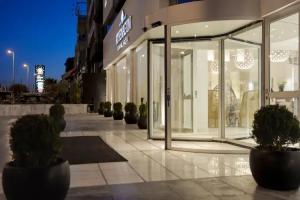 Athenaeum Grand Hotel, Athens