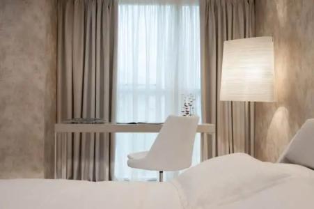 Athenaeum Grand - 70