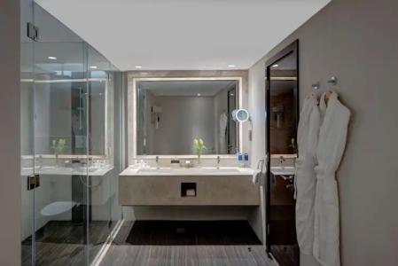 Radisson Blu, Ajman - 122