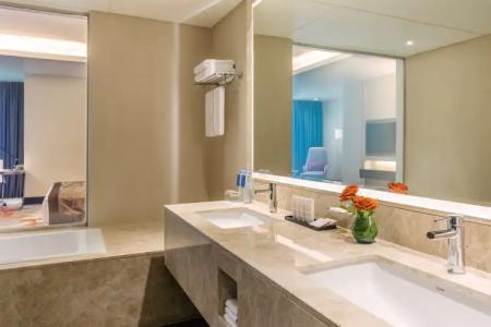 Radisson Blu, Ajman - 103