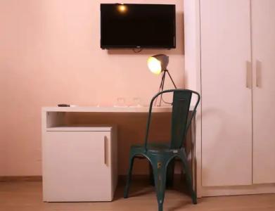 Oda Tirana - 105