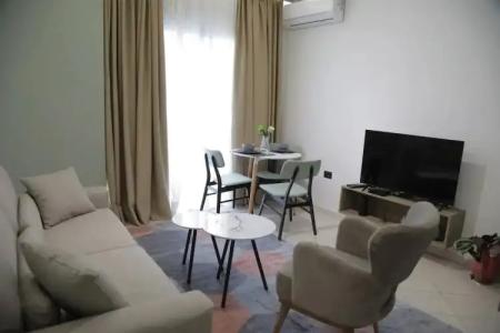 Oda Tirana - 212