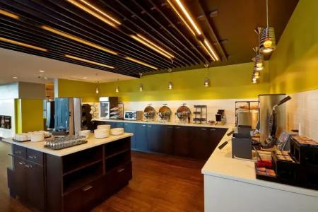 Best Western Plus East Side - 35