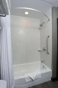 Best Western Plus East Side - 37