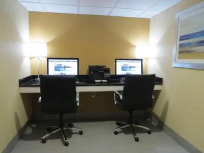 Best Western Cape Cod - 16