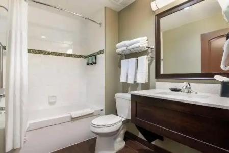 Best Western Pacific Inn - 64