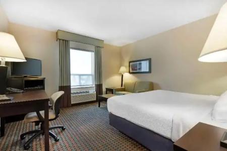 Best Western Pacific Inn - 102