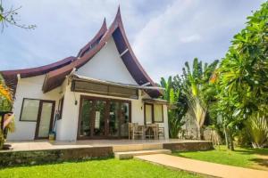 Nitchanan Villa, Hinkong