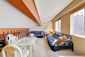 759 Boulder Ct Condo Unit J, Stateline