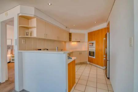 Bel Air on Broadbeach - Official - 35