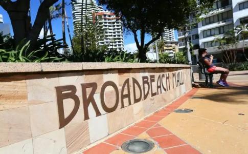 Bel Air on Broadbeach - Official - 37