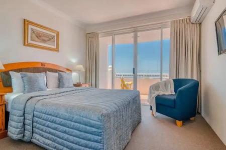 Bel Air on Broadbeach - Official - 5