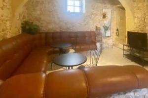 Qala - Hotels